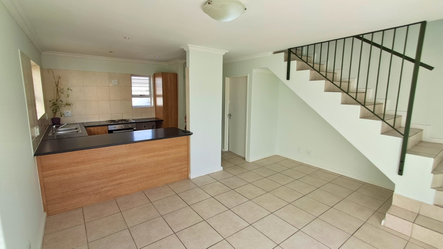 To Let 2 Bedroom Property for Rent in Somerset West Western Cape